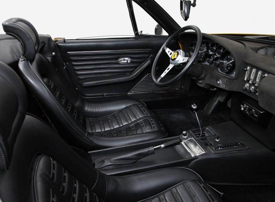  Ferrari 365 GTS/4 Daytona Spyder 1970 года  (фото 3 из 18)